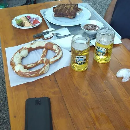 Zur Urigen Kiefer Apartman