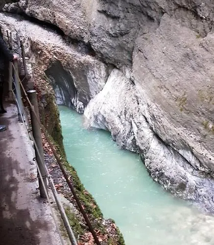 Zur Urigen Kiefer Appartement *